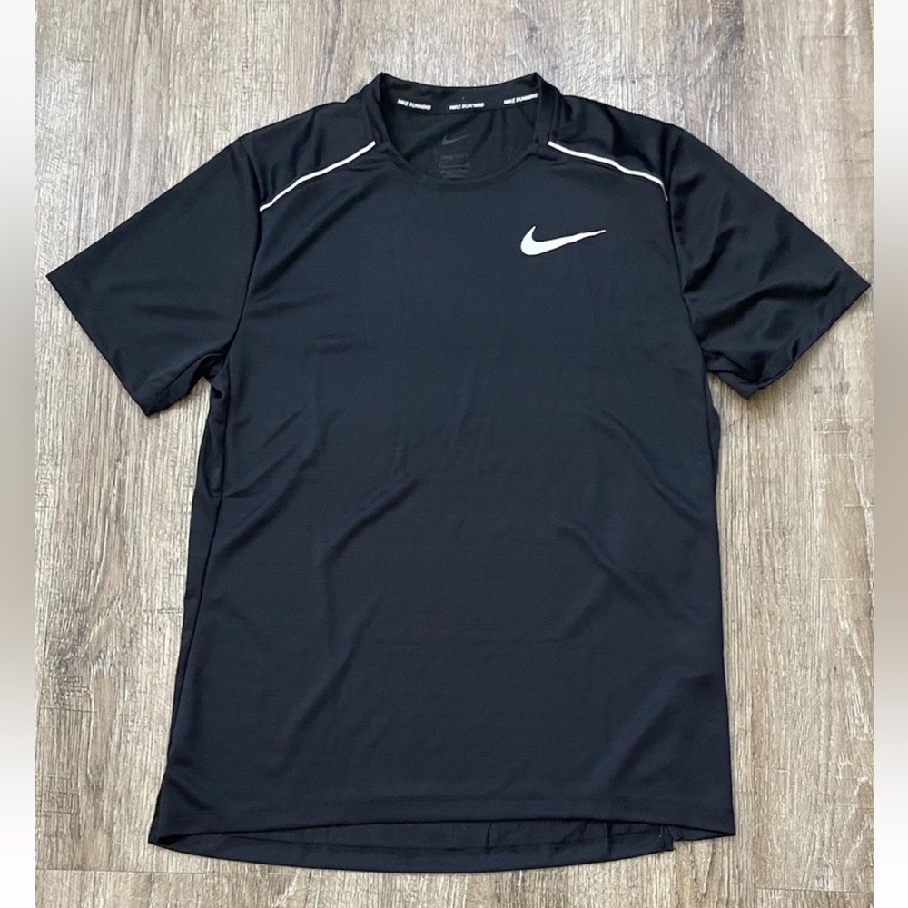 Nike Mens Miler Short Sleeve Reflective Running Top Black Sz Medium AJ7565-010